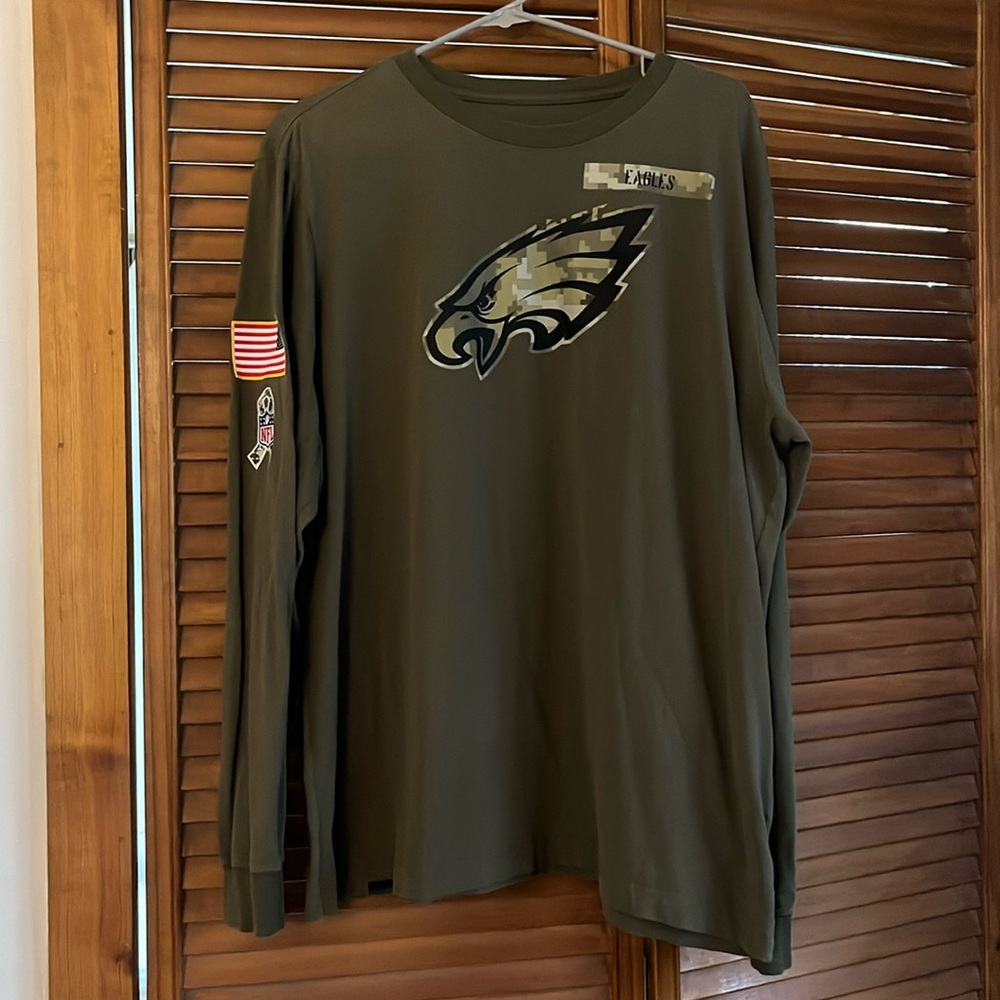 Nike Philadelphia Eagles Salute to Service Long Sleeve Tee - Men’s XL